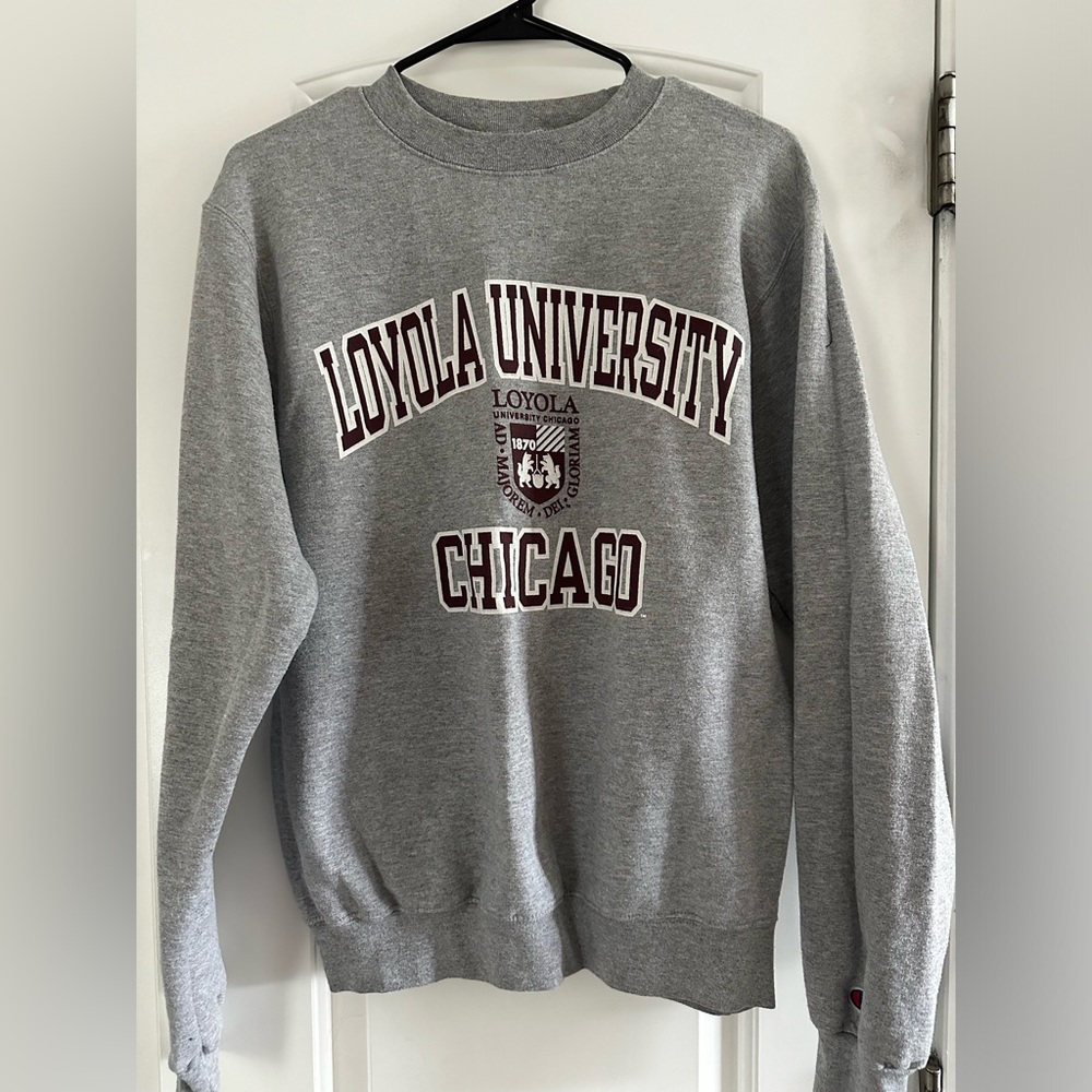 Loyola University Chicago Champion Pull Over